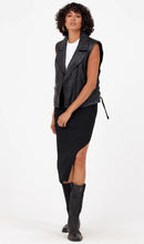 Load image into Gallery viewer, Mauritius Lovy Leather Vest
