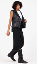 Load image into Gallery viewer, Mauritius Lovy Leather Vest
